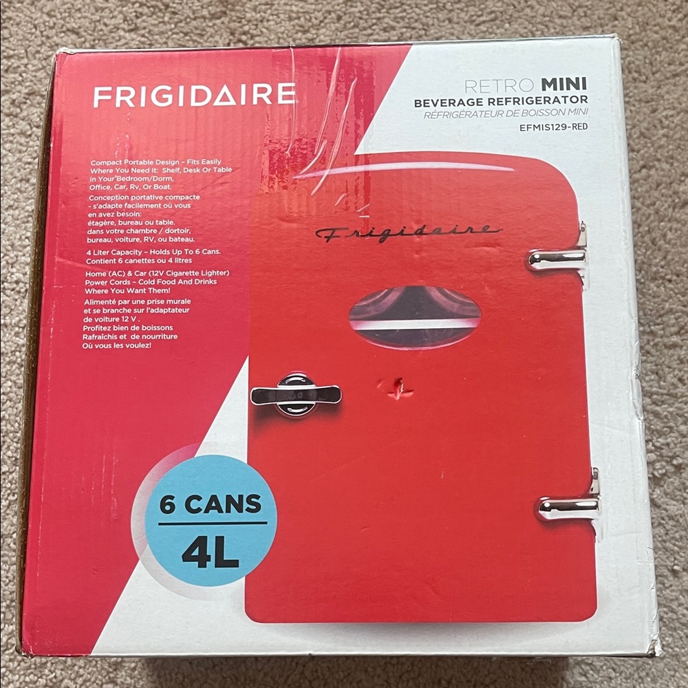Frigidaire Retro Mini Red Fridge - Picture 2 of 11